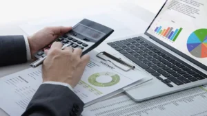 Read more about the article How Much Should You Save Monthly Based on Your Age & Income?